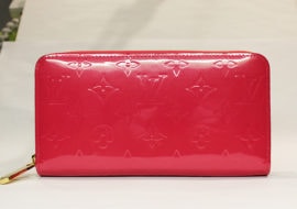 ルイヴィトン ジッピーウォレット ヴェルニ