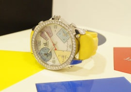 ジェイコブ 5タイムゾーン ユニセックス シェルダイヤル 箱付 USED