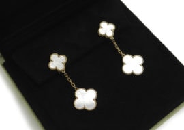 ヴァンクリーフ＆アーペル マジックアルハンブラ ピアス 2モチーフ マザーオブパール