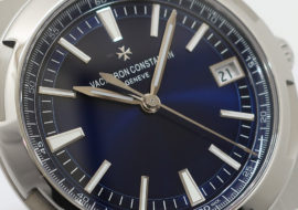 ヴァシュロンコンスタンタン オーヴァーシーズ ブルー 4500V 新品