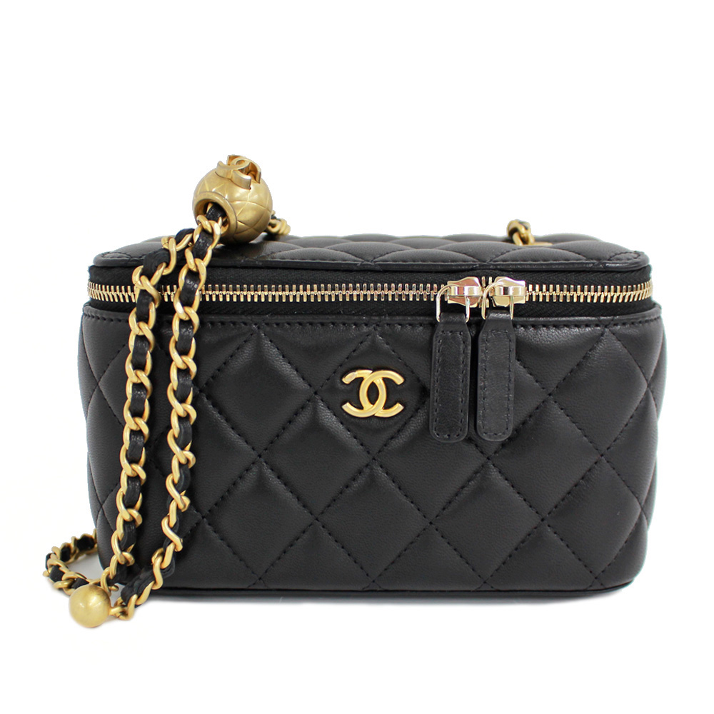 シャネル マトラッセ クラシック チェーン クラッチ ヴァニティバッグ ブラック ラムスキン AP2303