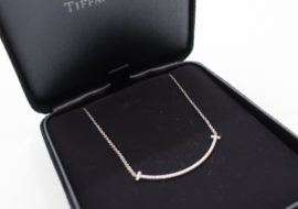 ティファニー Ｔスマイルペンダント ネックレス 750