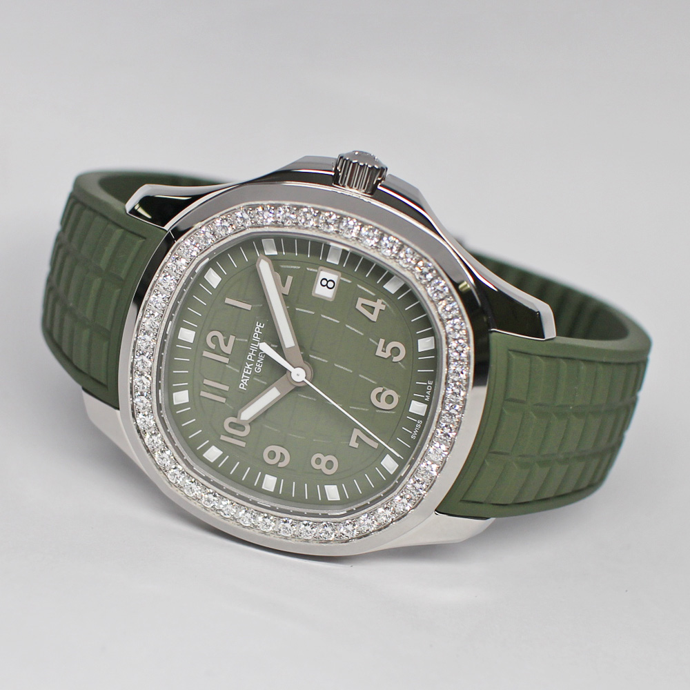 パテックフィリップ アクアノート ルーチェ カーキ 5267/200A-011