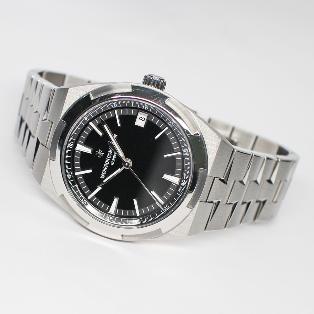 ヴァシュロンコンスタンタン オーヴァーシーズ 4500V/110A-B483 ブラック