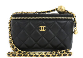 シャネル クラシック チェーンヴァニティ バニティバッグ AP2303 マトラッセ ショルダーバッグ ラムスキン ブラック