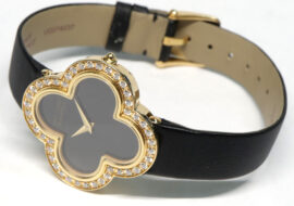 ヴァンクリーフ＆アーペル アルハンブラ ミディアムモデルウォッチ VCAN5HZ000 750YG オニキス