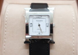 エルメス Hウォッチ ホワイト文字盤 SS ブラック レザーベルト