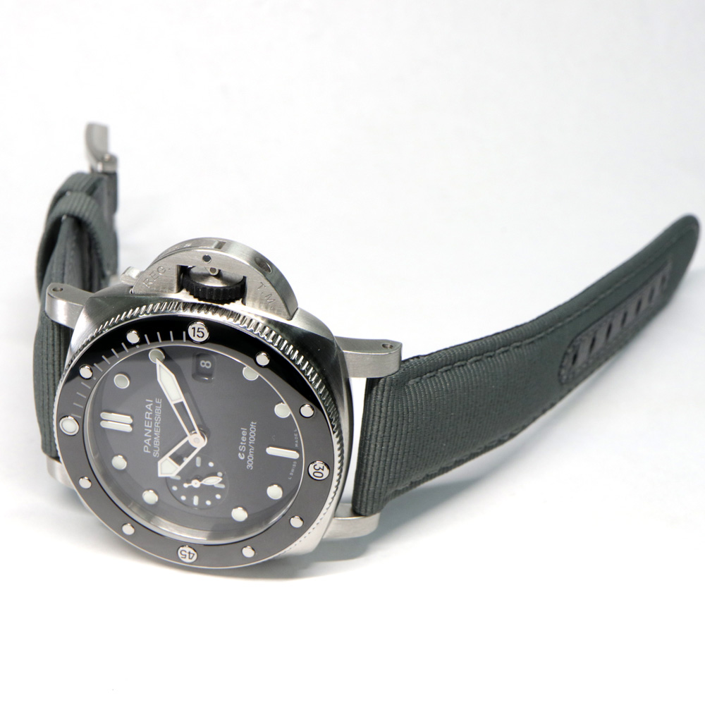 パネライ サブマーシブル クアランタクアトロ Grigio Roccia 44MM PAM01288