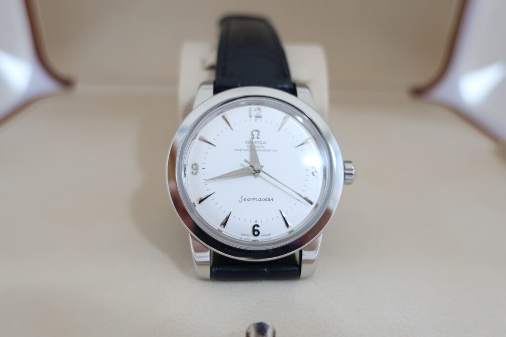 オメガ シーマスター ホワイト文字盤 511.13.38.20.02.002 SS