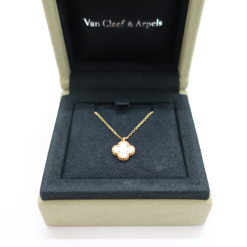 ヴァンクリーフ＆アーペル スイートアルハンブラ ペンダント マザーオブパール VCARF69100