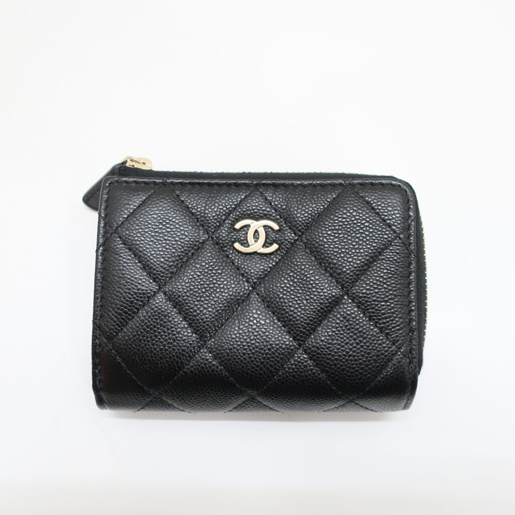 シャネル マトラッセ 三つ折り財布 キャビアスキン ゴールド金具