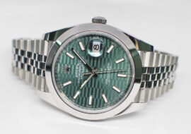 ロレックス デイトジャスト 41 126300 ミントグリーン フルーテッドモチーフ SS ジュビリー 保証書付き 2023年