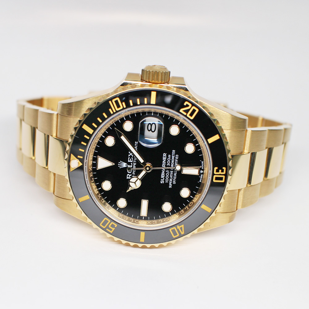 ロレックス サブマリーナ デイト 126618LN ブラック YG 保証書付き 2023年