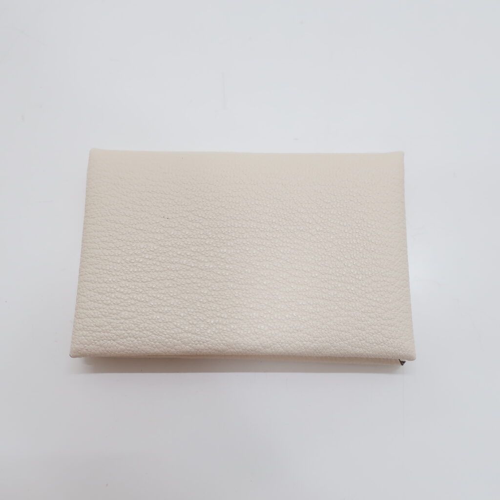 エルメス カルヴィ カードケース ナタ シェーブルミゾル