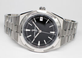 ヴァシュロンコンスタンタン オーヴァーシーズ 4520V/210A-B483 ブラック SS 保証書付き 2024年 新型