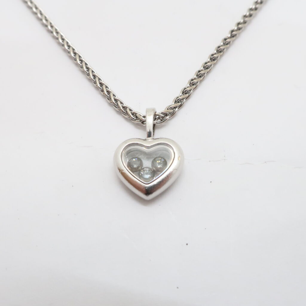 ショパール ハッピーダイヤ ネックレス K18 ホワイトゴールド ダイヤモンド ハート