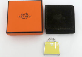 HERMES エルメス キュリオジテ ケリーチャーム イエロー