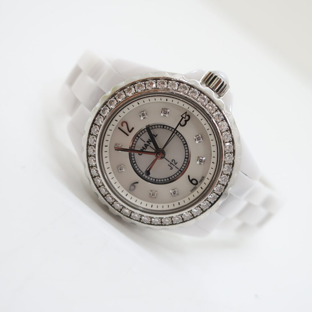 シャネル J12 H2572 ホワイト セラミック シェル ダイヤモンド