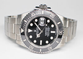 ロレックス サブマリーナ デイト 126610LN ランダム ブラック 自動巻き メンズ 保証書付き 2023年