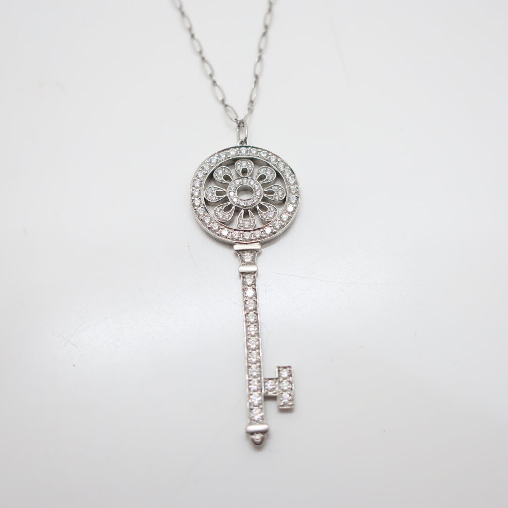 ティファニー ペタルキー ネックレス Pt900 750 ホワイトゴールド プラチナ ダイヤモンド