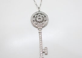 ティファニー ペタルキー ネックレス Pt900 750 ホワイトゴールド プラチナ ダイヤモンド