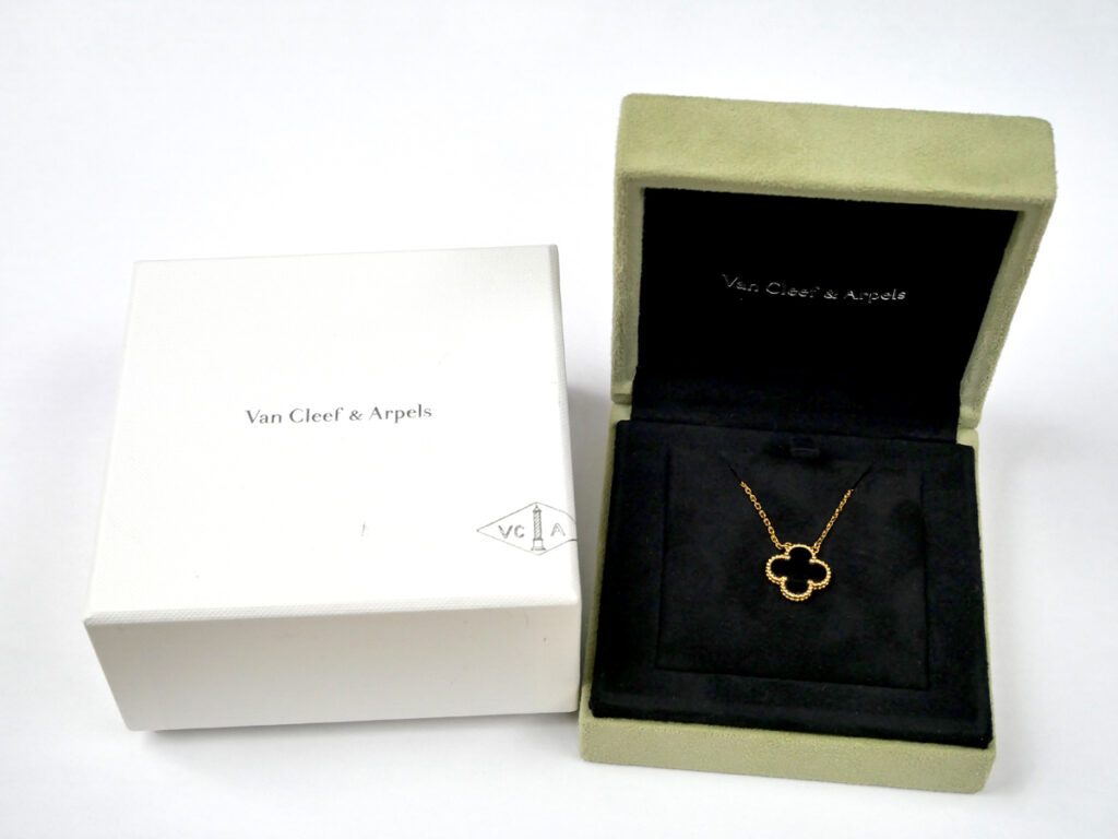 VAN CLEEF&ARPELS ヴァン クリーフ＆アーペル VCARA45800 ヴィンテージ アルハンブラ ペンダント 18K イエローゴールド オニキス