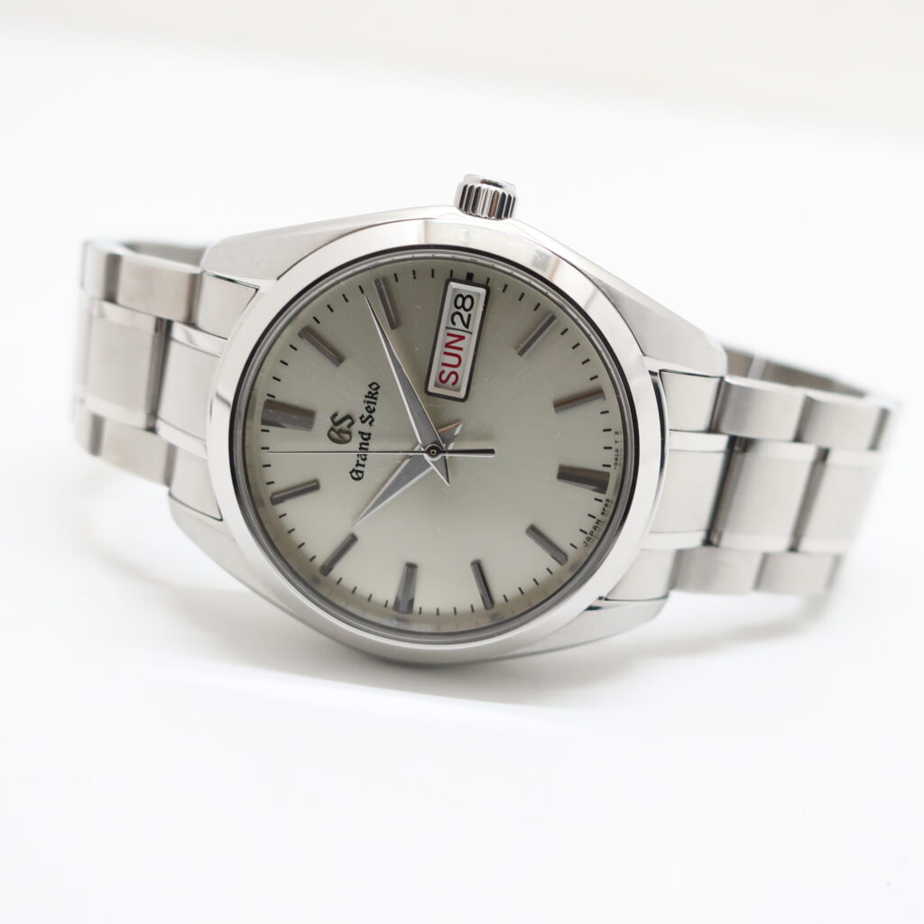 グランドセイコー ヘリテージコレクション デイデイト SBGT235 シルバー文字盤 クオーツ