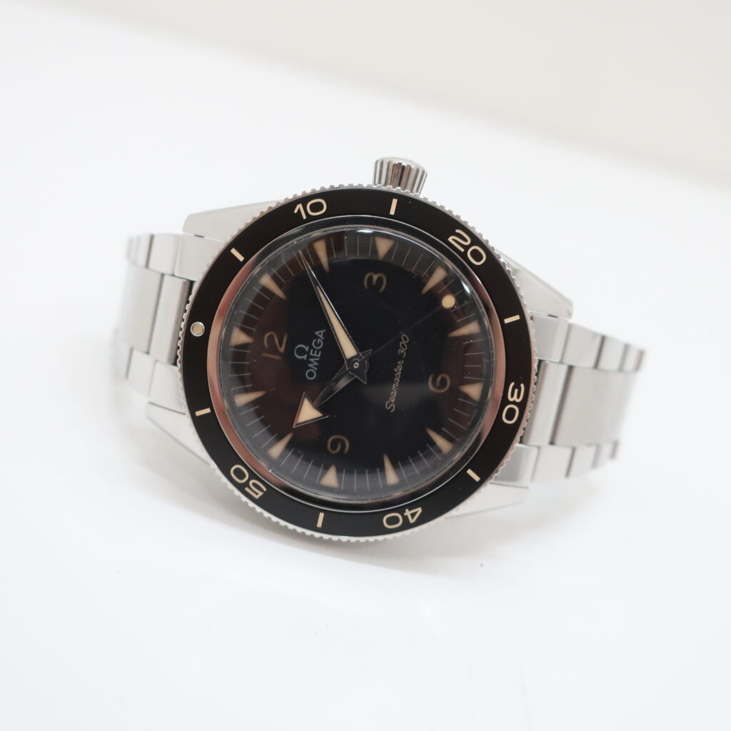 オメガ シーマスター300 234.30.41.21.01.001 41㎜ ブラック SS 自動巻き