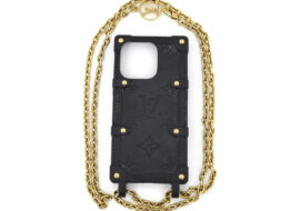 LOUIS VUITTON ルイヴィトン モノグラム リ トランク IPhone 14 PRO用 スマホケース M81997