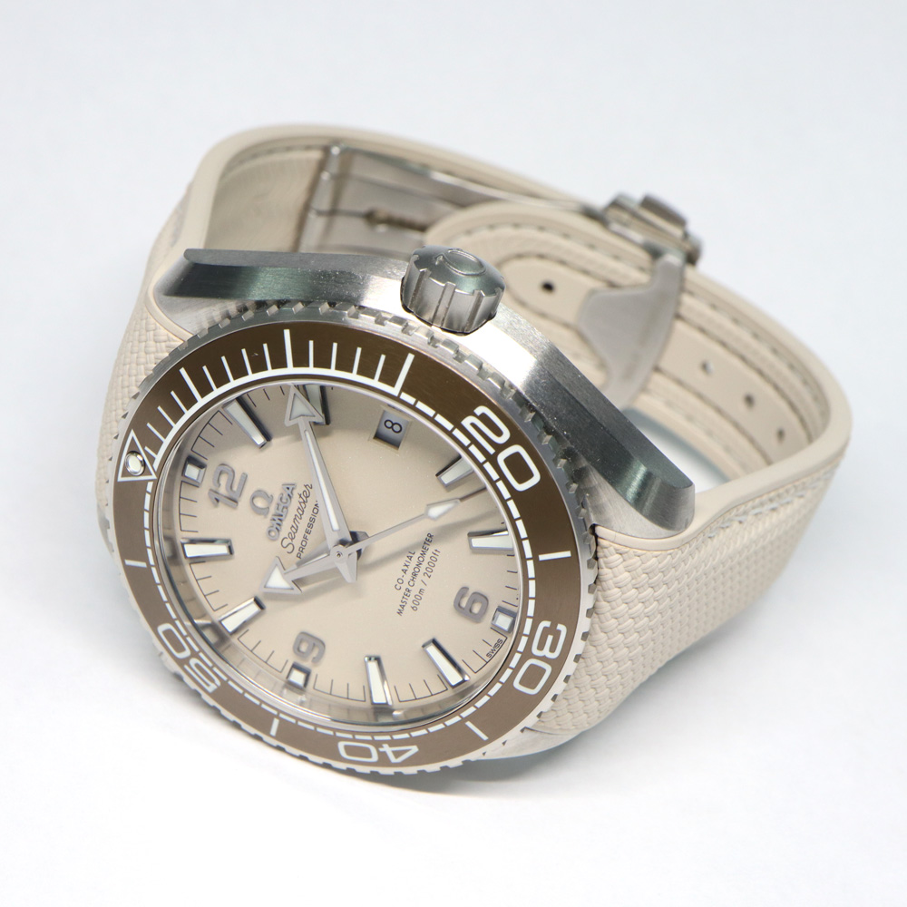 オメガ シーマスター プラネットオーシャン 43.5MM 215.32.44.21.09.001 ベージュ SS ラバー