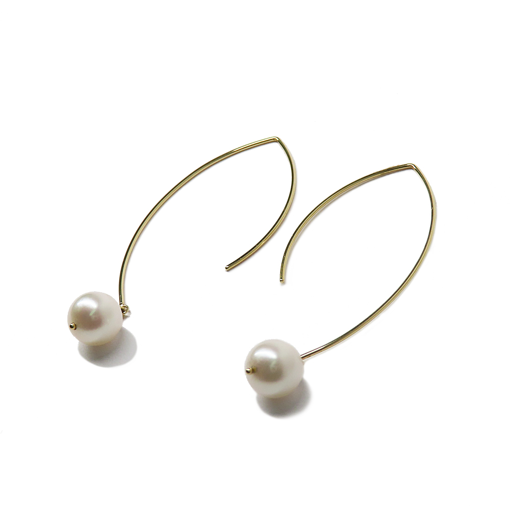 アーカー マーガレットパール ピアス ZZ0132010400 バナナフープ  750YG