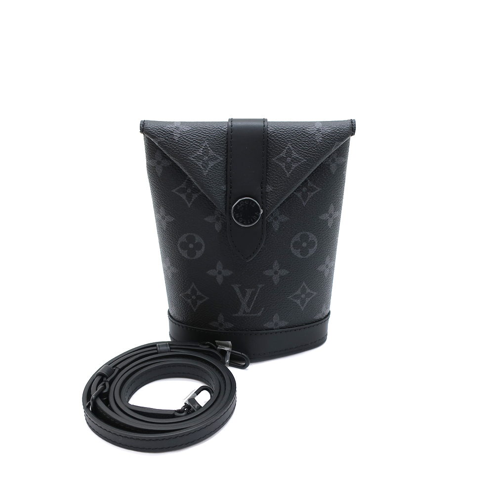 ルイヴィトン モノグラムエクリプス エンベロップポーチ M11613 ブラック  ショルダー メンズ