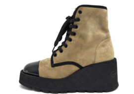 シャネル レースアップ コンバットブーツ カーキ×ブラック スエード