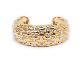 CHANEL シャネル バングル L26/P モデル ゴールド ラインストーン