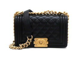 シャネル ボーイシャネル 20 キャビア A67085 ブラック ショルダーバッグ ゴールド金具