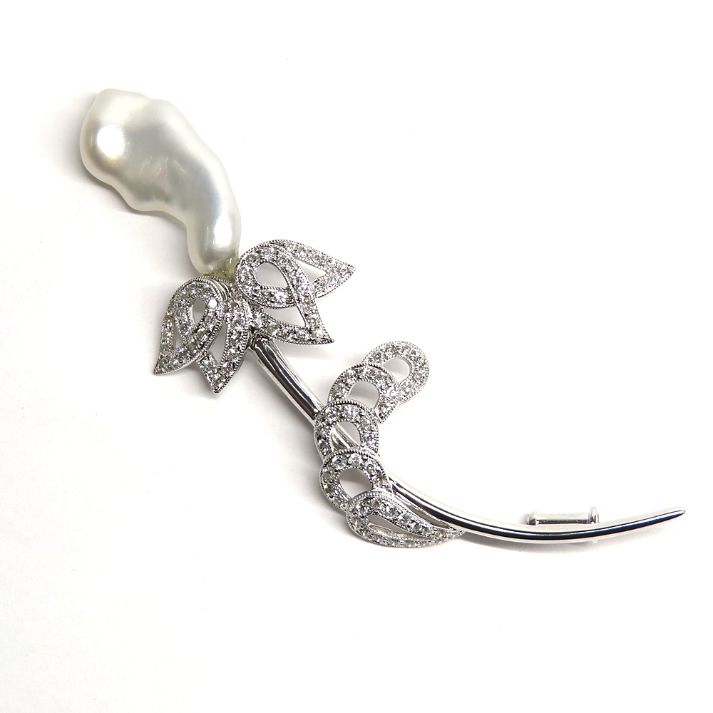 ジュエリー バロックパール ダイヤモンド リーフモチーフ ブローチ K18WG