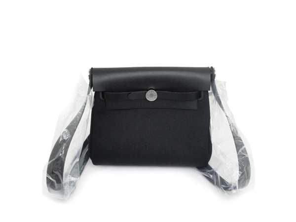 エルメス エールバッグジップ 20 ミニ ブラック シルバー金具 G刻 トワルミリタリー ヴァッシュハンター