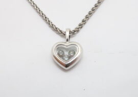 ショパール ハッピーダイヤ ネックレス K18 ホワイトゴールド ダイヤモンド ハート