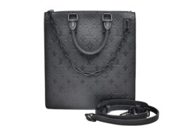 ルイヴィトン サックプラ メッセンジャー トリヨンレザー ブラック M55924