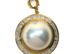 ペンダントトップ マベパール 17.3mm ダイヤ取巻き 750YG イエローゴールド 12.4ｇ