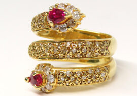 リング ルビー ダイヤモンド スパイラルデザイン ルビー0.61ct ダイヤ0.63ct K18 ゴールド レディース 8.1ｇ