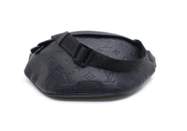 ルイヴィトン LOUIS VUITTON ディスカバリー バムバッグ モノグラム シャドウ M44388