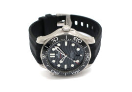 オメガ シーマスター ダイバー 300m 210.32.42.20.01.001 42mm ブラック SS ラバー 自動巻き メンズ 腕時計